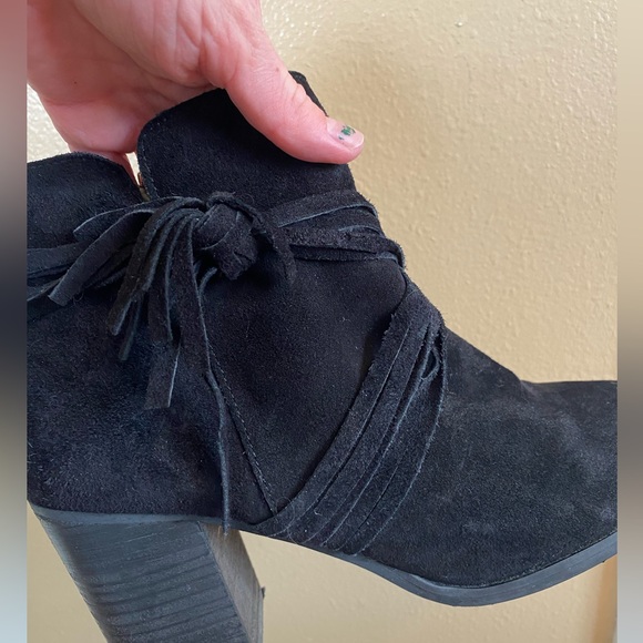 Coolway Leather Fringe Boots Size 40 Ankle Boots Heel Size 9 - Picture 5 of 6